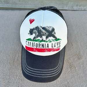 Billabong California Love Bear Snapback Trucker Hat